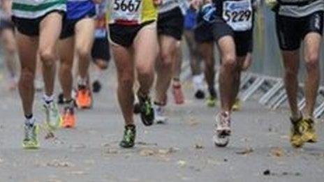 Runners in Leicester Marathon