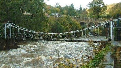 The chain bridge looking towards Berwyn Station