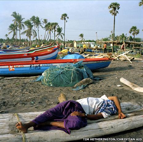 Tim Hetherington 2005 photo - India/Sri Lanka