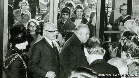 Harold Wilson officially opening the library in 1974