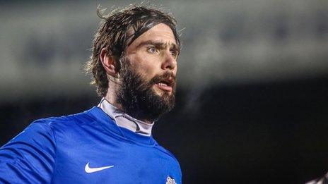 Glenavon player/manager Gary Hamilton