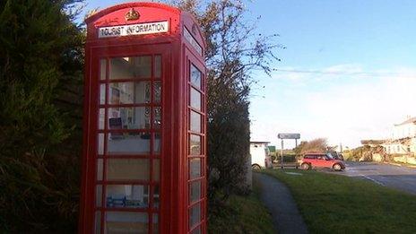 Crafthole tourist information phone box