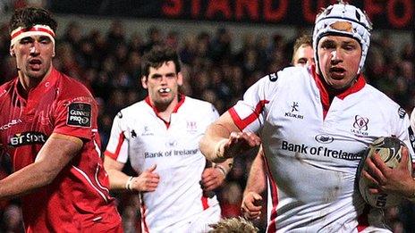 Luke Marshall goes through to score a try for Ulster