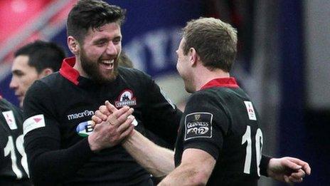 Edinburgh celebrate beating Scarlets