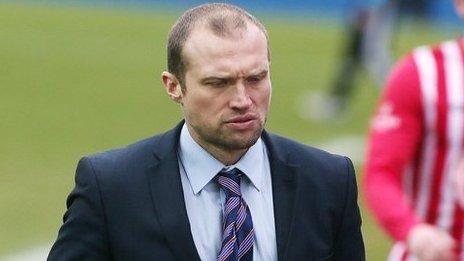 Linfield manager Warren Feeney