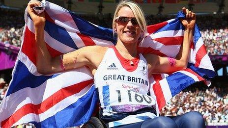 Josie Pearson celebrates her victory in the F51/52/53 discus