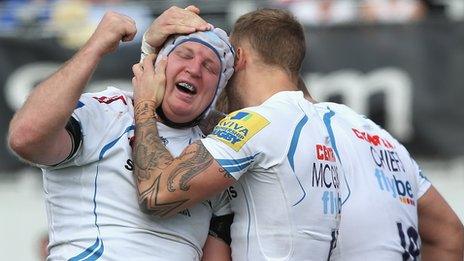 Thomas Waldrom (left)