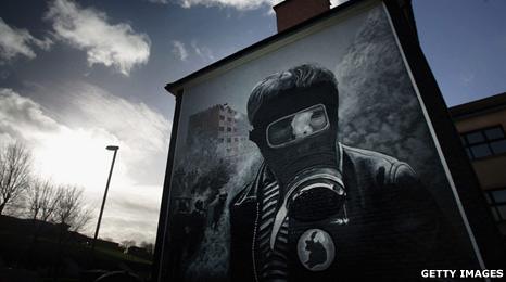 A Republican mural painted on a wall in Londonderry, Northern Ireland