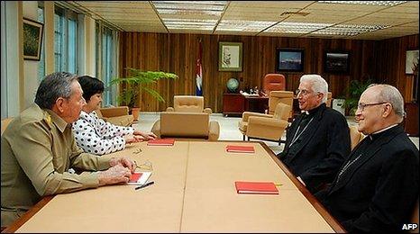 Cuban President Raul Castro (left) meets Cardinal Jaime Ortega and Archbishop Dionisio Garcia (right), president of the Cuban bishops' conference, in Havana