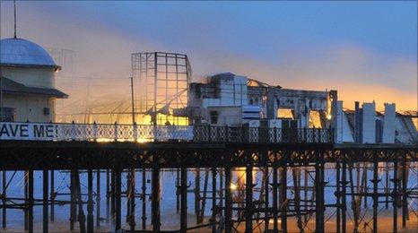 Hastings Pier fire - pic Simon Hookey