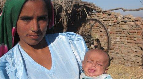 Baby Samina and her mother, Allahrakhi Burro