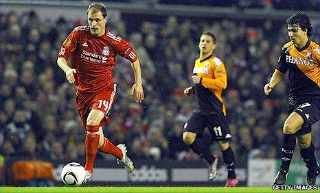 Milan Jovanovic (left) struck the crossbar with a Liverpool shot against FC Utrecht