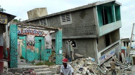 Collapsed building in Port-au-Prince