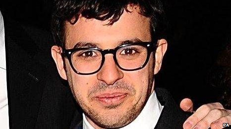 Simon Bird