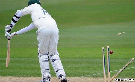 Luke Fletcher is dismissed by James Anyon