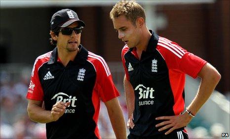 Stuart Broad (right) with England one-day captain Alastair Cook