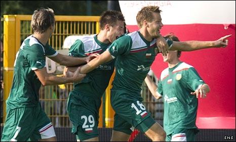 Johan Voskamp (right) celebrates