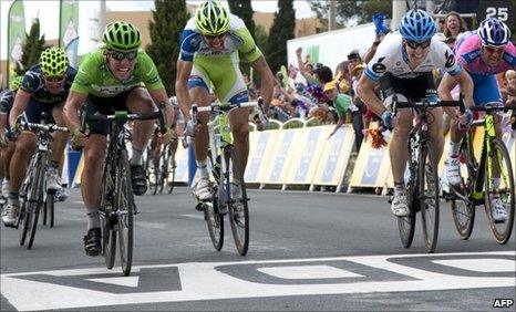 Mark Cavendish (left)