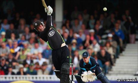 Tom Maynard hits out against Sussex