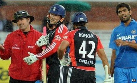 Rain stops play at Lord's