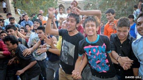 Festival crowd in Kabul