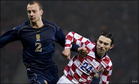 Alan Hutton in action against Croatia