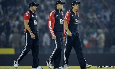 Tim Bresnan, Graeme Swann, Alastair Cook