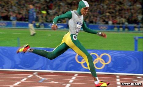 Cathy Freeman wins the 2000 Olympics 400m women's final