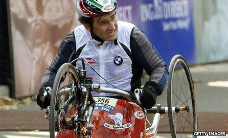 Alex Zanardi at the New York marathon in 2007