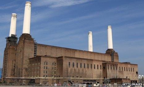 Battersea Power Station was constructed in the 1930s