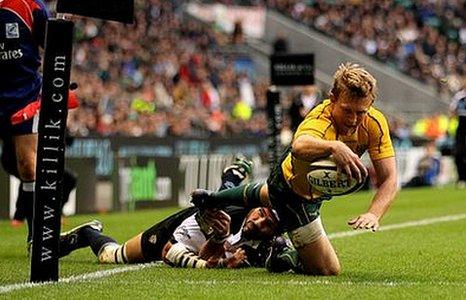 Australia's Lachie Turner scores the Wallabies' second try