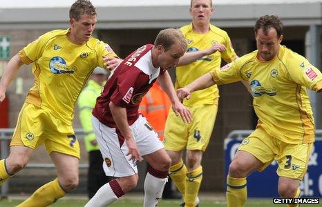 Lee Mansell (left) and Kevin Nicholson (right)