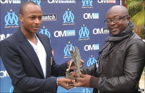 Andre 'Dede' Ayew (left) and his father, Abedi 'Pele' Ayew