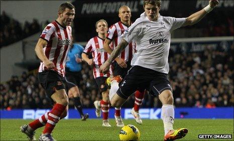 Roman Pavlyuchenko fires Tottenham ahead at White Hart Lane