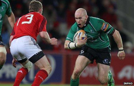 Munster's Keith Earls moves in to challenge Connacht's Johnny O'Connor
