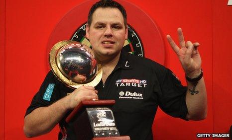 Adrian Lewis beats Andy Hamilton in the final of the 2012 PDC World Championship