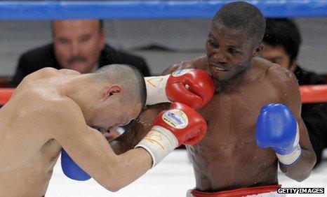 Paulus Moses (right) will take on Ricky Burns at the Braehead Arena