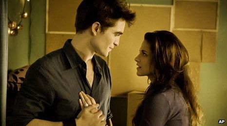 Robert Pattinson and Kristen Stewart