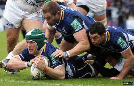 Sean O'Brien scores Leinster's first try