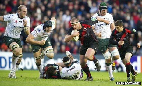 Edinburgh's Geoff Cross retains possession for Edinburgh