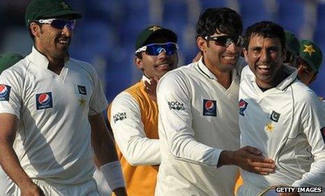 Pakistan celebrate victory in the second Test