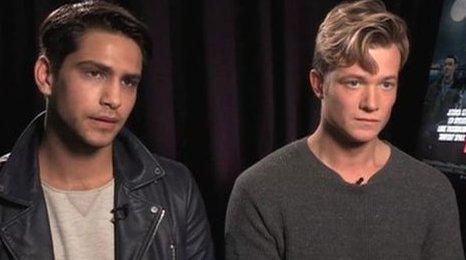 Luke Pasqualino and Ed Speleers