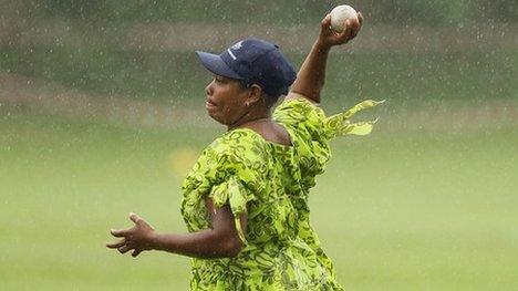 A Ni-Vanuatu woman playing island cricket