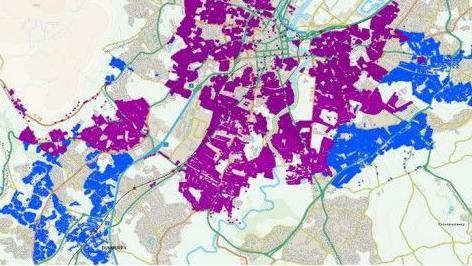 A map of Belfast showing inner city areas which receive kerbside glass recycling services ion purple and the outer areas which don't in blue