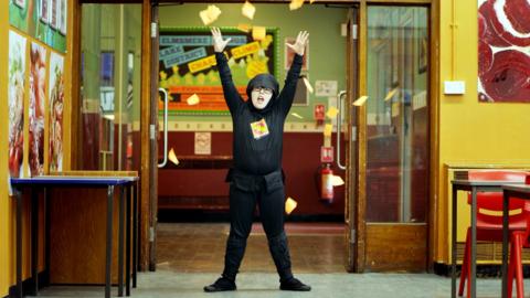 4 O'Clock Club Rap Exclusive: 'Sticky Note Ninja'