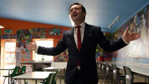 4 O'Clock Club Rap Exclusive: 'I've Got a Message'