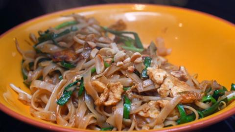 Pad thai.