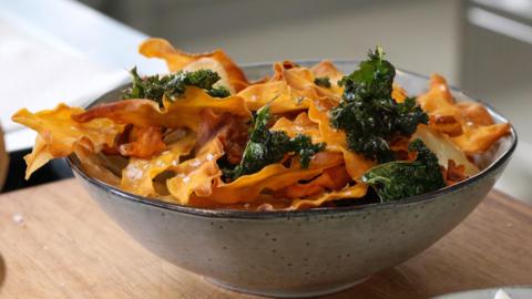 A bowl of vegetable crisps.