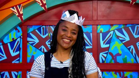 Make your own cardboard crown with Joanna.