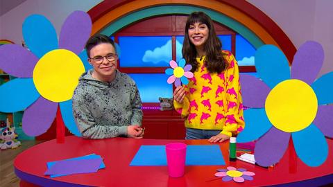 Make a Mother's Day Flower for someone special.